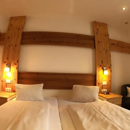 Bed Only Montana Ausseerland Aparthotel 4*